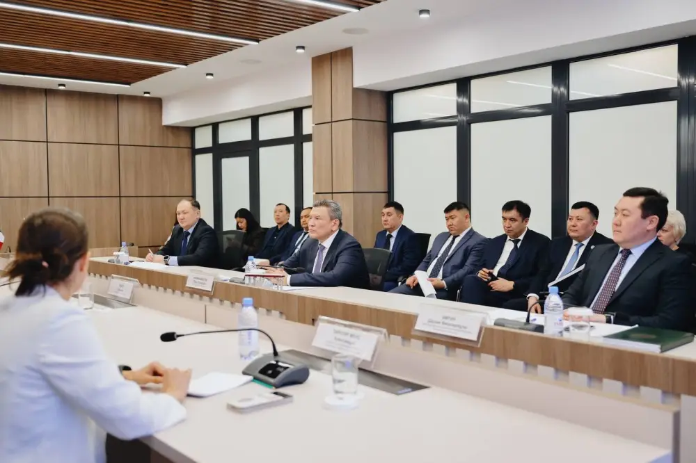 Аким Северо-Казахстанской области встретился с делегацией Франции (4)