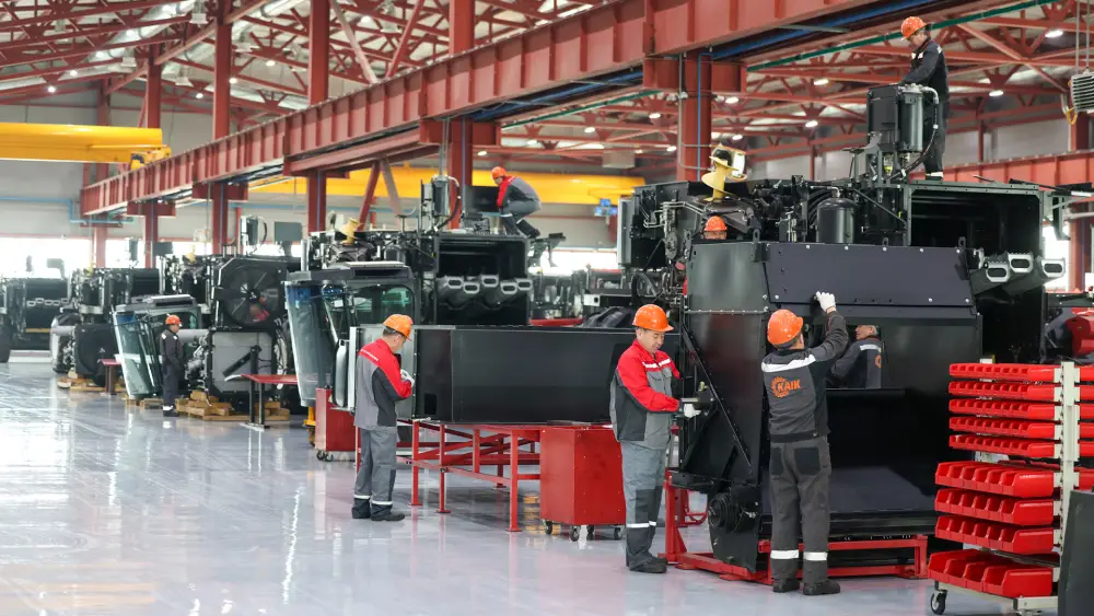 Развитие инфраструктуры для привлечения инвестиций: Олжас Бектенов ознакомился с проектами индустриальной зоны Акмолинской области (4)