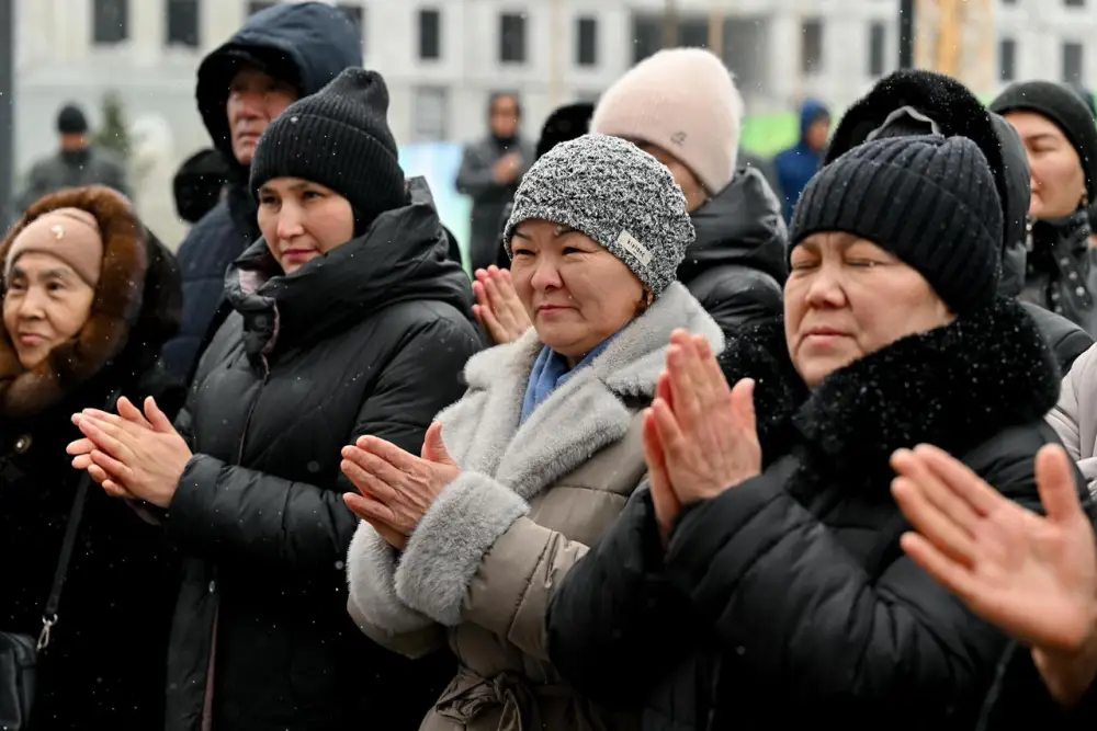 50 семей в Семее получили новые квартиры (2)