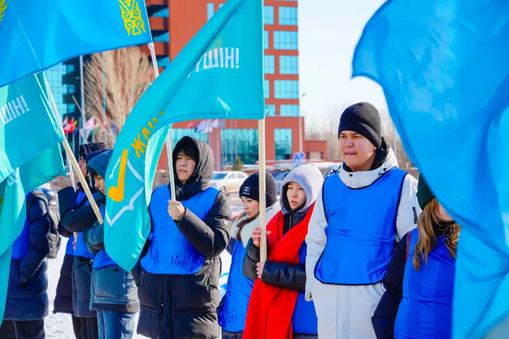 Более тысячи представителей молодежи поддержали новую Конституцию масштабной акцией (9)