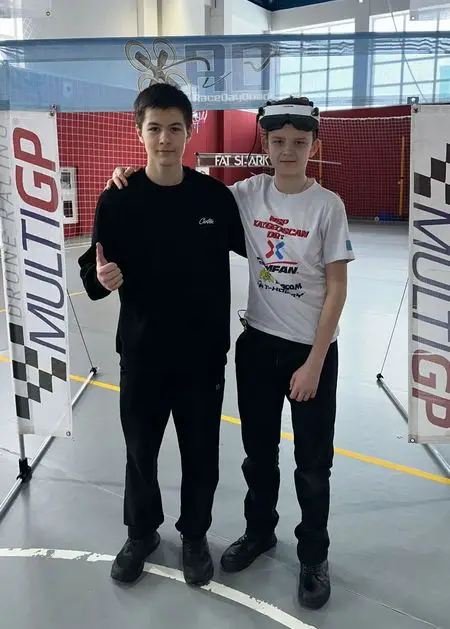 Школьник из Караганды взял четыре золота на чемпионатах страны по дрон-рейсингу (4)