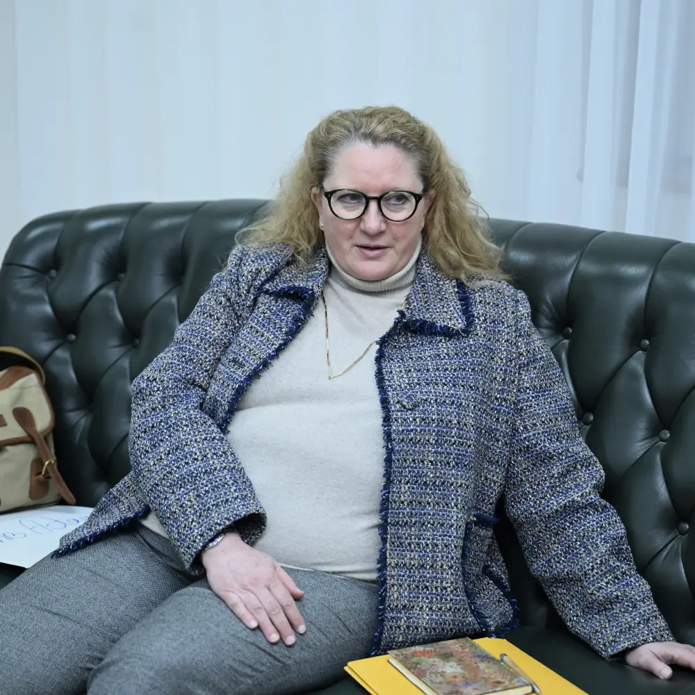 Посол Норвегии вручила копии верительных грамот (2)