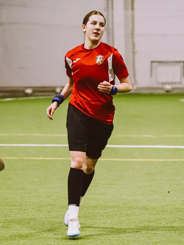 Футбольный клуб «Шахтёр» сформировал женскую команду (8)