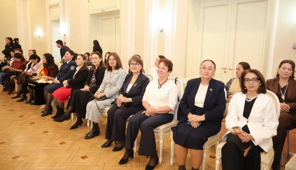 В Мангистау прошло торжественное мероприятие, приуроченное к Международному женскому дню (3)