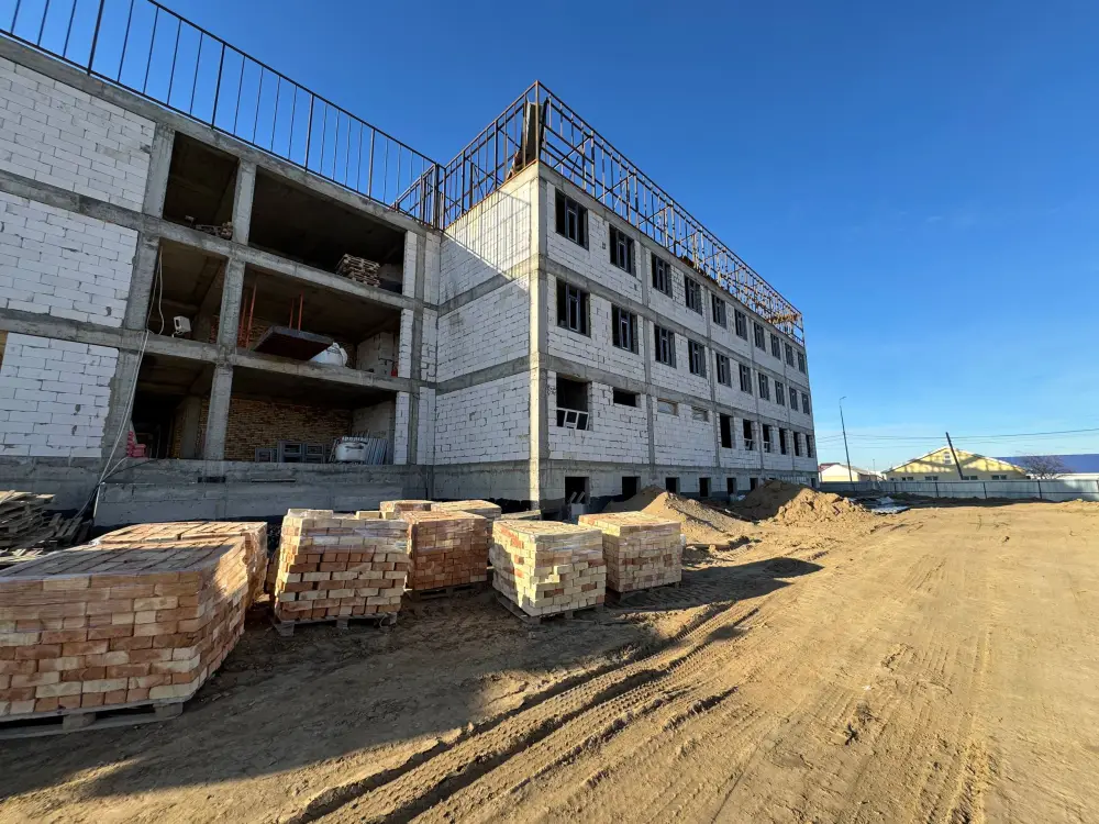 В АТЫРАУСКОЙ ОБЛАСТИ ДО КОНЦА ГОДА ВВЕДУТ В ЭКСПЛУАТАЦИЮ ШЕСТЬ МЕДИЦИНСКИХ ОБЪЕКТОВ (2)