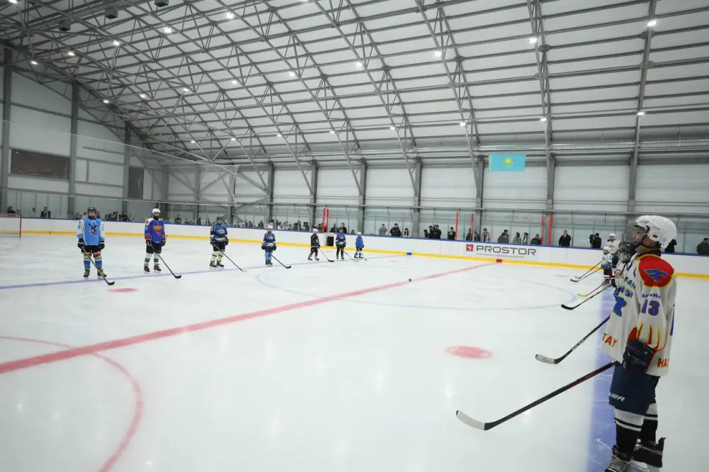 В Мангистауской области открылся ледовый дворец международного стандарта (10)