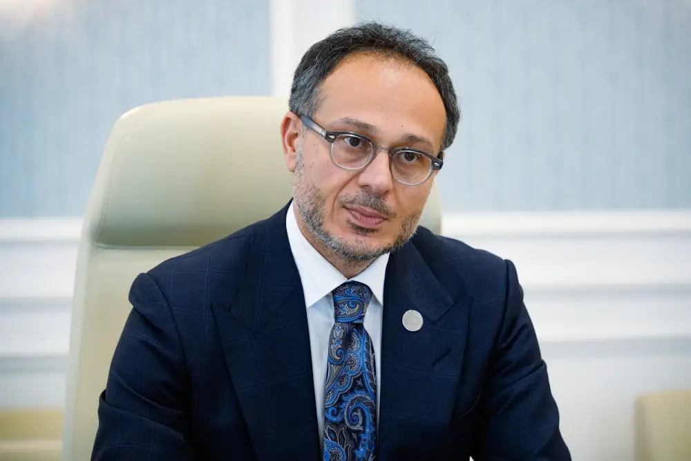 Конституционный Суд посетили международные наблюдатели за референдумом по новой Конституции (5)