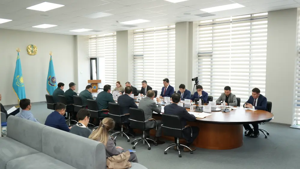В МЧС Казахстана обсудили меры по повышению безопасности эксплуатации газовых баллонов (5)