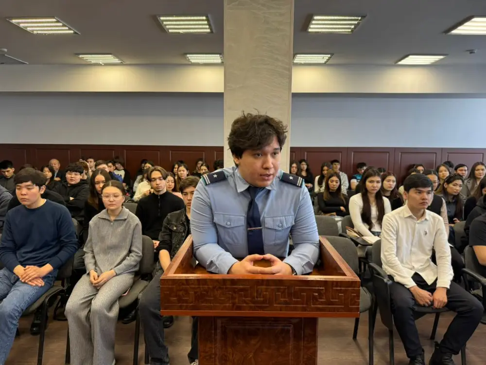 «Закон и порядок»: Симуляционные судебные процессы для студентов и школьников провели в Астане (3)