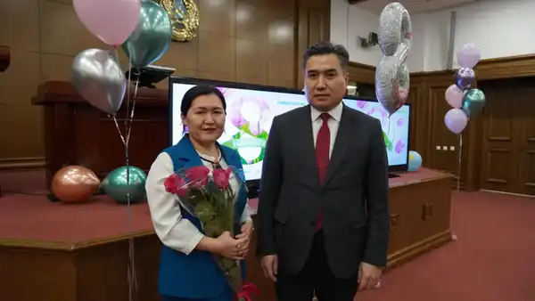 Вручены государственные награды от имени Президента в честь 8 Марта (3)