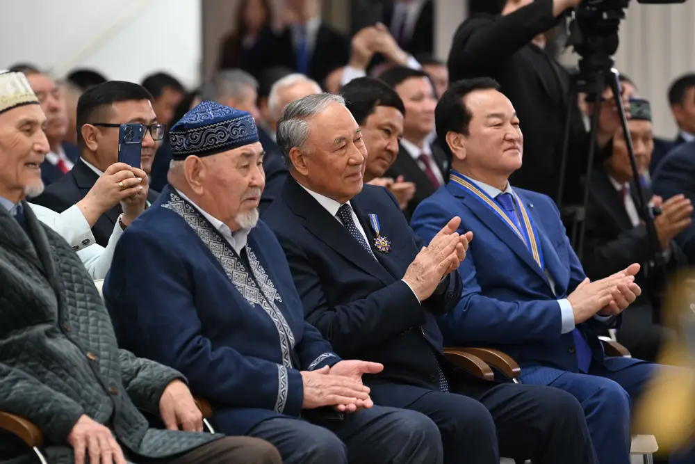 Выступление Главы государства Касым-Жомарта Токаева на встрече с общественностью Туркестанской области (3)