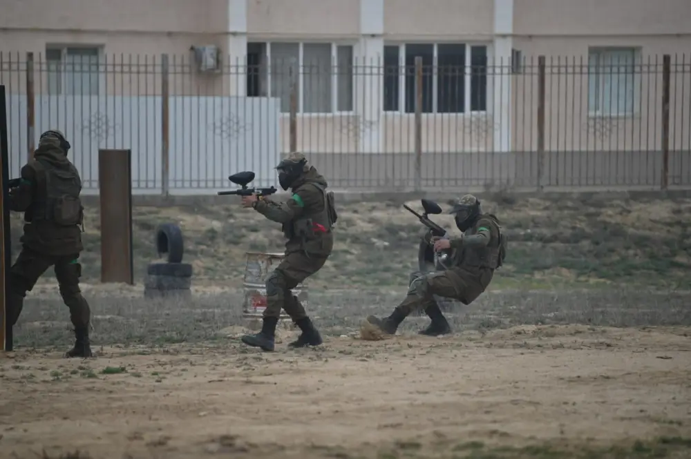 В Актауском гарнизоне внедрен новый метод боевой подготовки – военно-тактический пейнтбол (6)