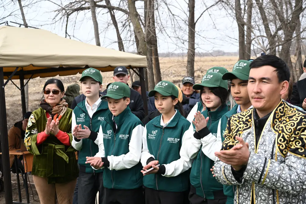 В Жетісу в рамках экоакции «Мөлдір бұлақ за один день очистили восемь родников (2)