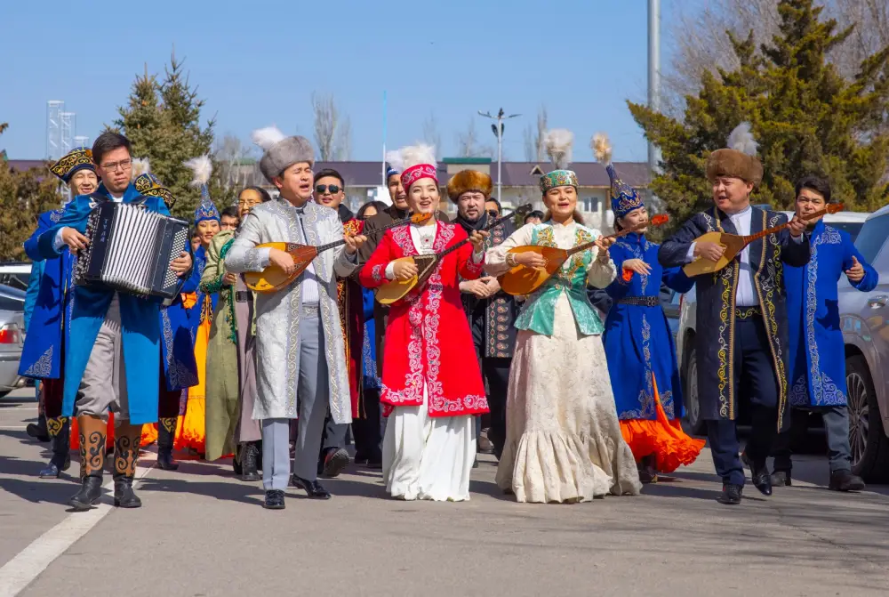 Көрісу күні широко отметили в городе Конаев (4)