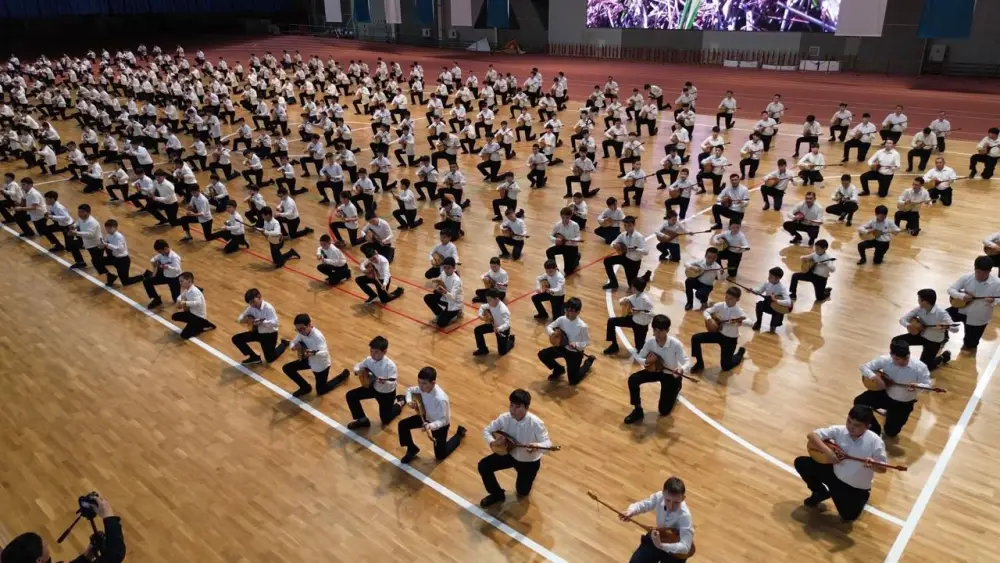 Полмиллиона казахстанских детей одновременно исполнили известные народные кюи (3)