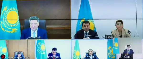 На заседании Правительства рассмотрен план мероприятий по продвижению новой Конституции (6)