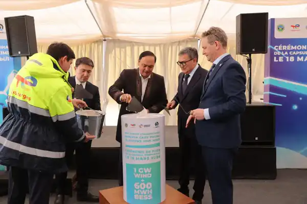 Строительство крупнейшей в Казахстане ветровой электростанции начато в Жамбылской области (7)