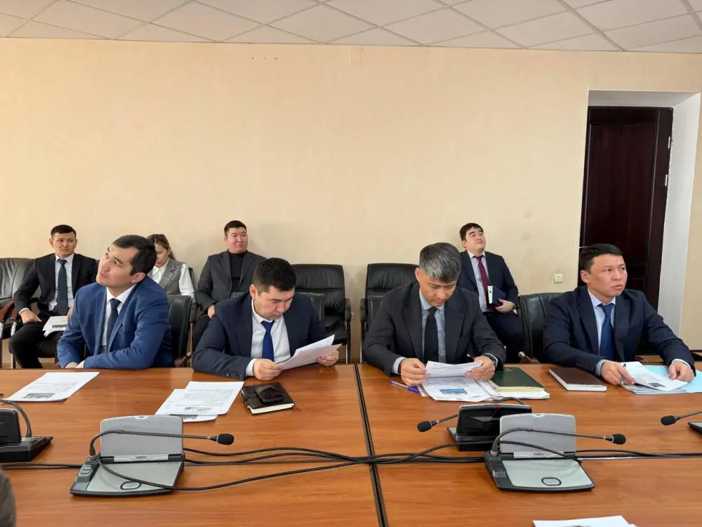 В Актобе обсуждены инвестиционные проекты, направленные на развитие экономики региона (3)