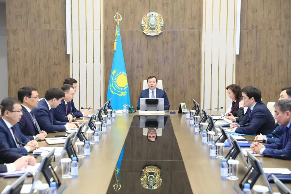 В этом году в трех районных больницах Актюбинской области начнут строить пристройки (9)