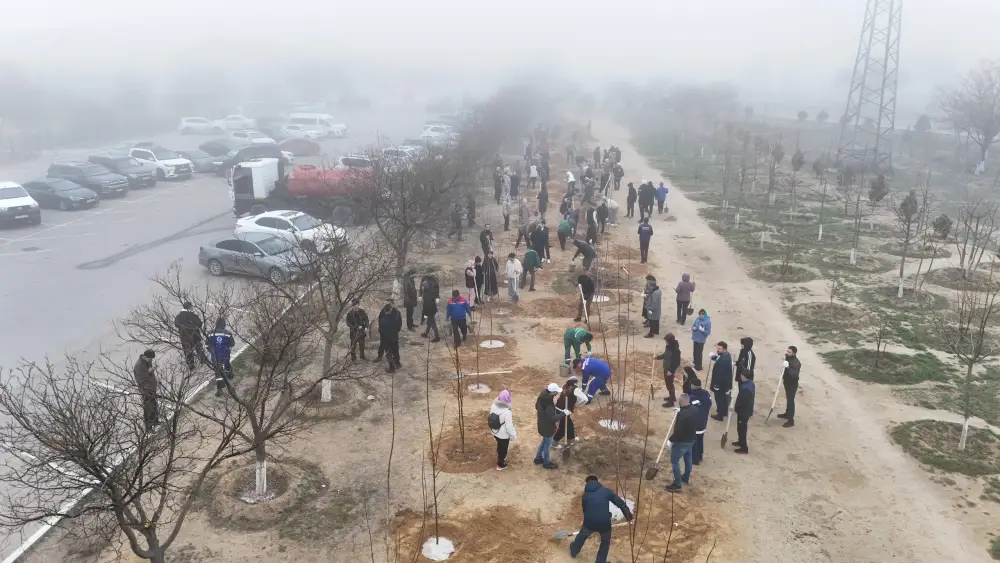 В Мангистауской области в рамках экологической акции «Тазару күні» прошёл масштабный субботник (2)