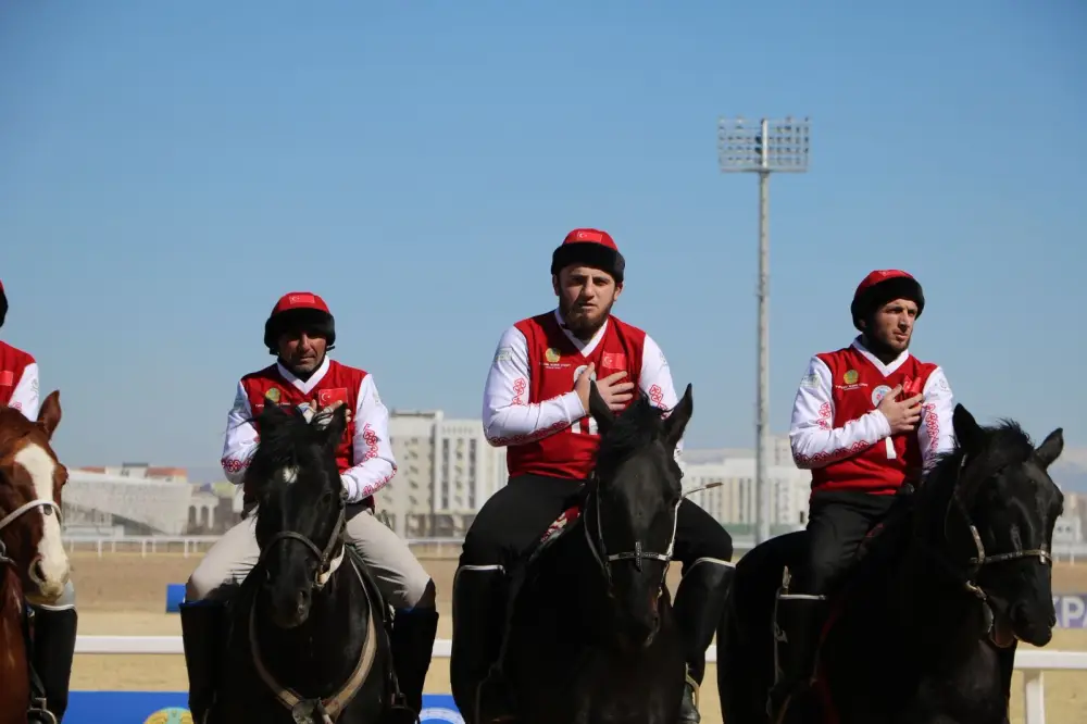 В ТУРКЕСТАНЕ СТАРТОВАЛ ЧЕМПИОНАТ МИРА ПО КОКПАРУ (8)