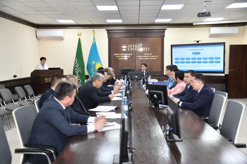 Член Центральной комиссии референдума Республики Казахстан Азамат Мақсотұлы Айманакумов прибыл в Атырау с рабочим визитом (2)