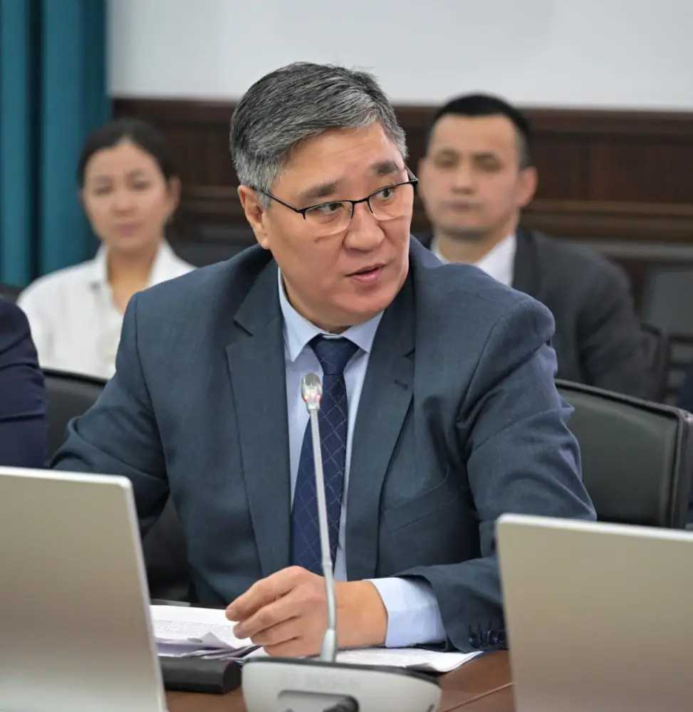 Сегодня в акимате области рассмотрели вопросы подготовки к паводковому периоду и организации мероприятий, посвященных Международному женскому дню и празднику Наурыз (9)