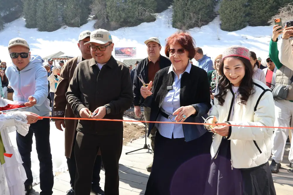Открытие визит-центра «Бұтақты» в Иле-Алатауском национальном парке (2)