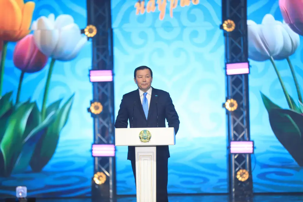 В честь Международного женского дня – 8 Марта в Өнер орталығы прошел праздничный концерт (3)