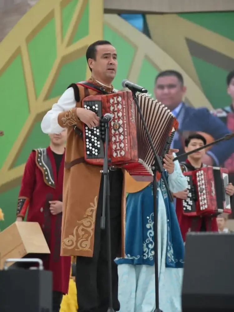 «Шымкент сазы» - праздник традиционного искусства прошёл в честь Наурыза (3)