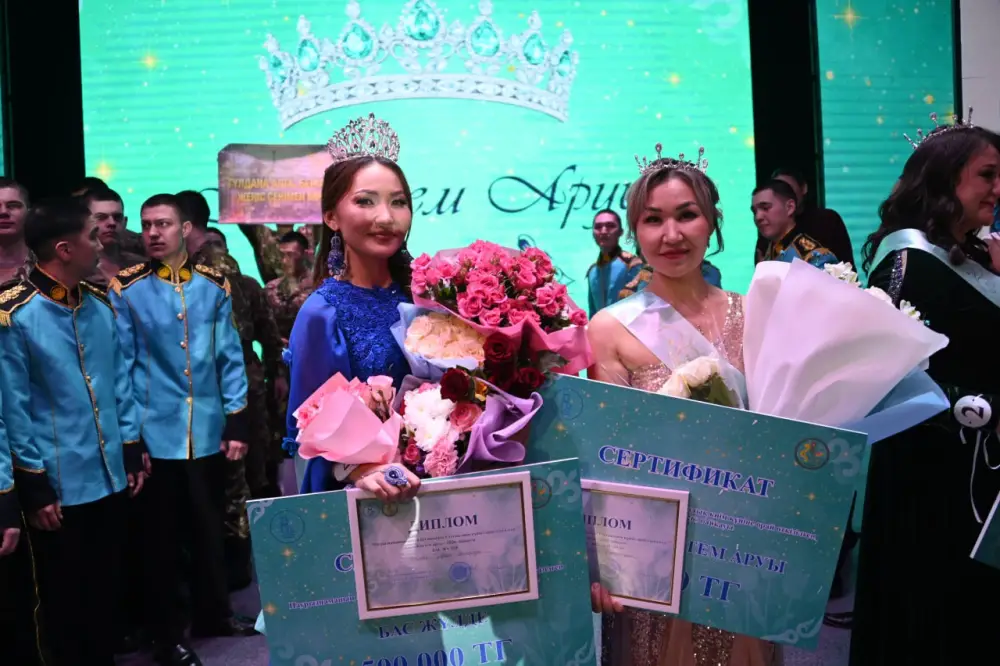 В области Абай женщины-военнослужащие победили в конкурсе «Көктем аруы – 2026» (5)