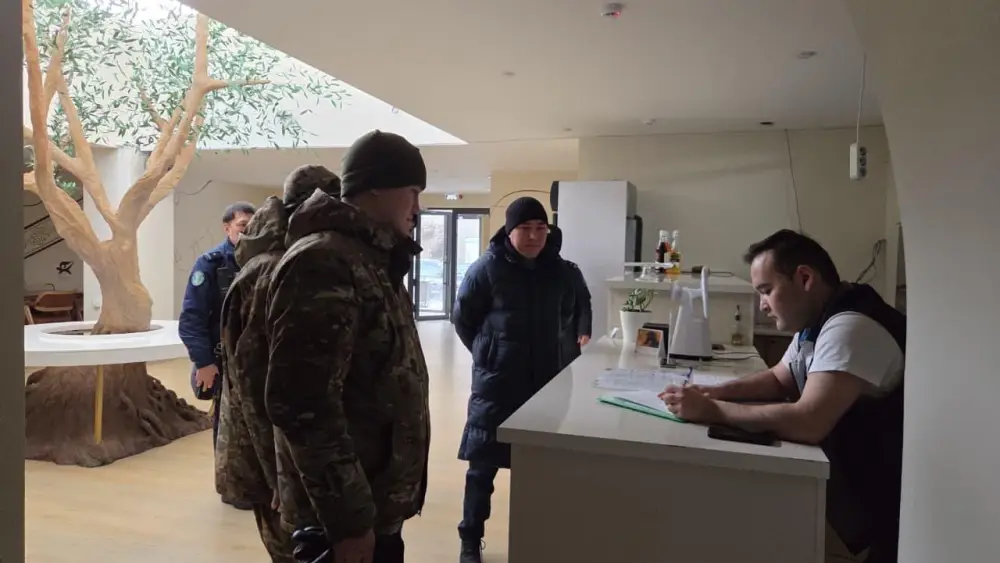 Пожарная безопасность: более 300 рейдов провели спасатели по объектам общепита Астаны (7)