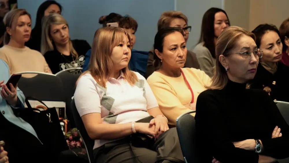 Встречу по повышению правовой грамотности женщин-предпринимательниц провели в Астане (6)