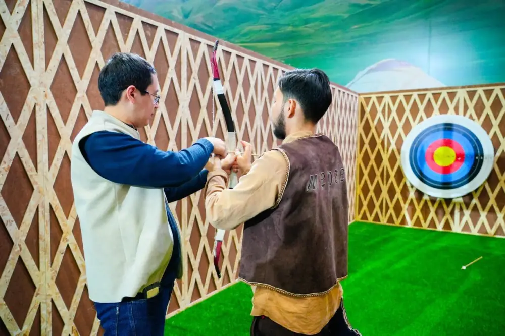 AI Sport и робот-вратарь: как технологии оживили Наурыз в столице (4)