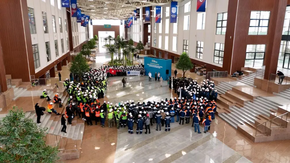 Представители строительной отрасли столицы выразили поддержку проекту новой Конституции (3)