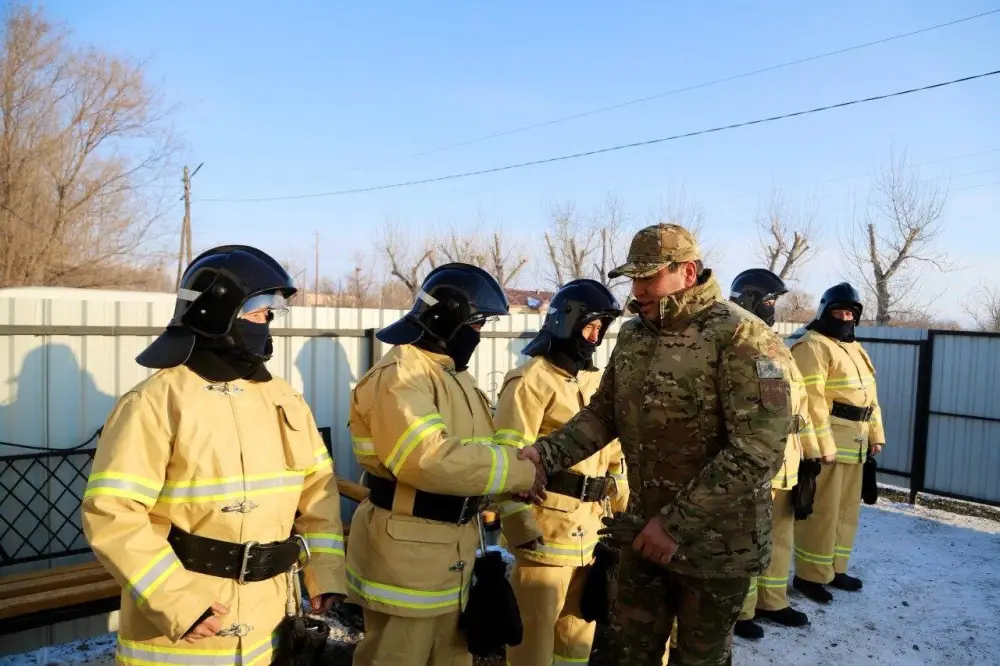 Единая эмблема добровольных пожарных: как в Казахстане выстраивают систему защиты сёл (4)