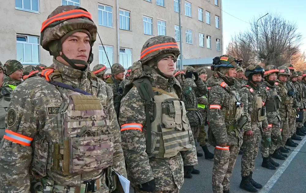 В Сухопутных войсках стартовали многостепенные командно-штабные учения (3)