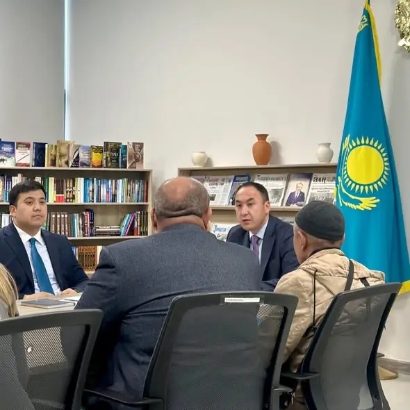 ЗАМЕСТИТЕЛЬ АКИМА ТУРКЕСТАНСКОЙ ОБЛАСТИ ПРОВЕЛ ЛИЧНЫЙ ПРИЕМ ГРАЖДАН (2)