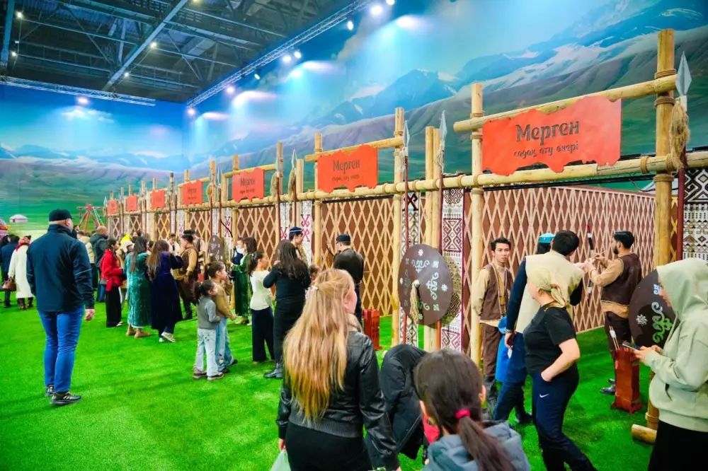 AI Sport и робот-вратарь: как технологии оживили Наурыз в столице (5)