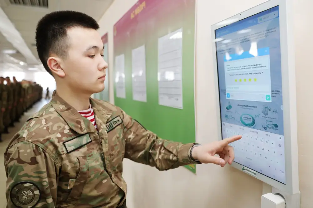 Гвардейцы смогут оценивать качество питания в столовых через электронную систему (8)