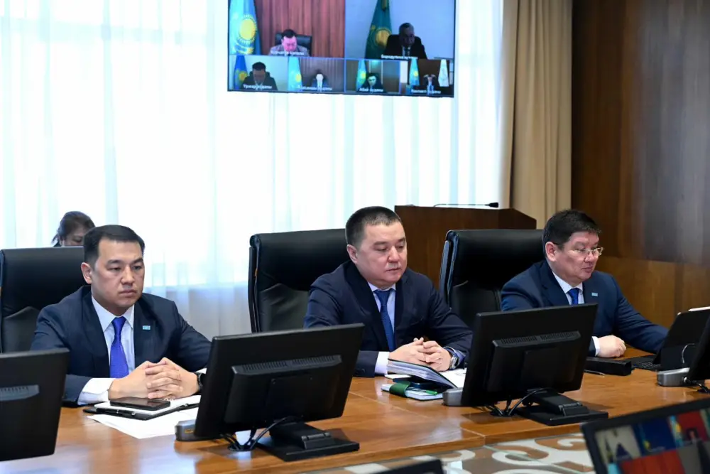 В области Абай обсудили актуальные вопросы сферы образования (8)