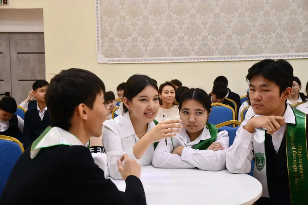 В Актобе прошёл интеллектуальный конкурс «Quiz» в рамках программы «Таза Қазақстан» (3)