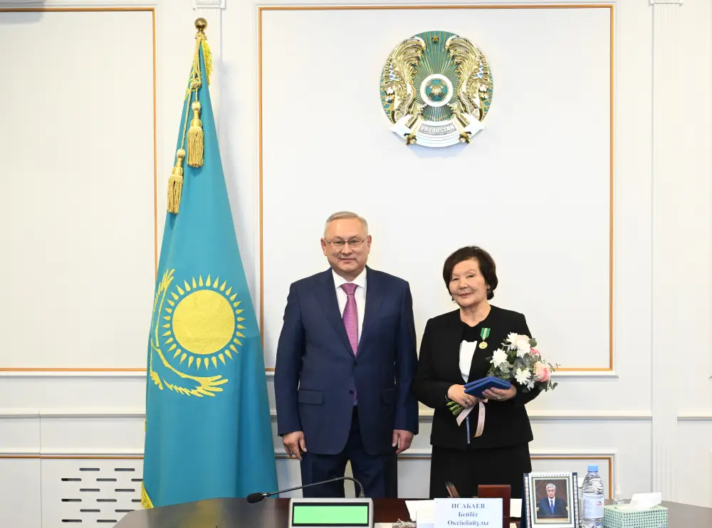 Ряд жителей области Жетісу награждены государственными наградами (5)