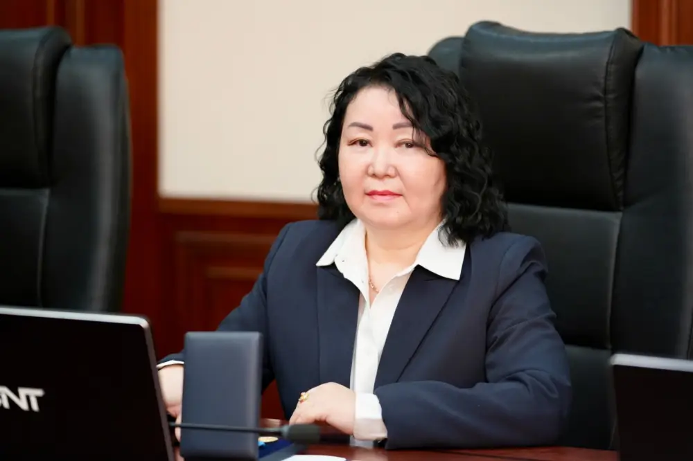 Профессионализм и признание: Министр энергетики вручил госнаграды женщинам отрасли (2)