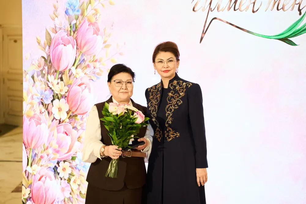 В честь 8 Марта от имени Президента вручены государственные награды (2)