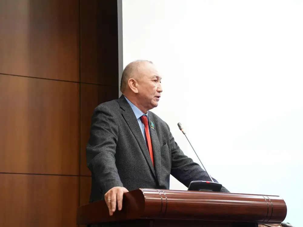 В Министерстве экологии состоялась встреча с членами Общенациональной коалиции по разъяснению проекта новой Конституции (6)