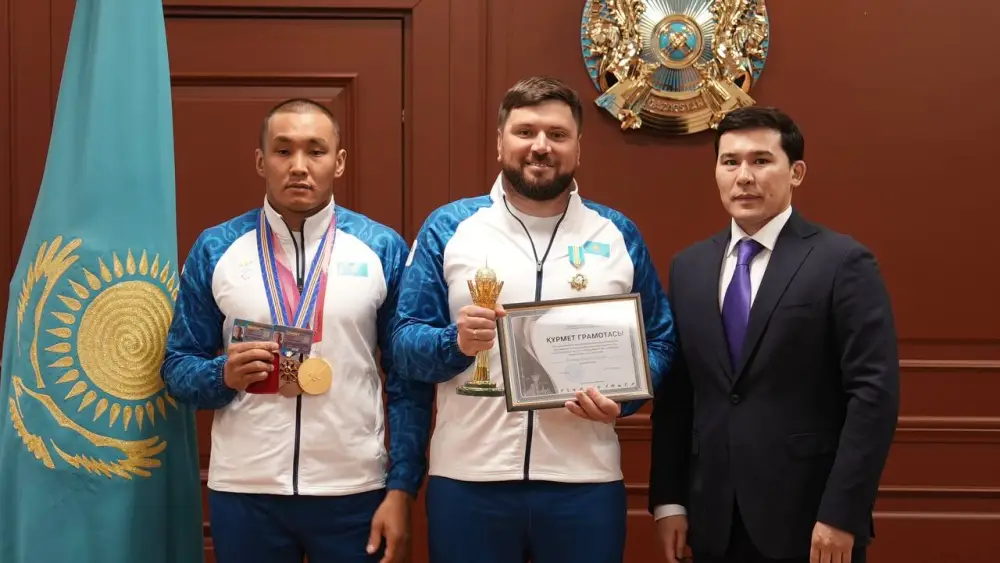 Звание «Заслуженного мастера спорта Республики Казахстан» получил Ербол Хамитов (2)
