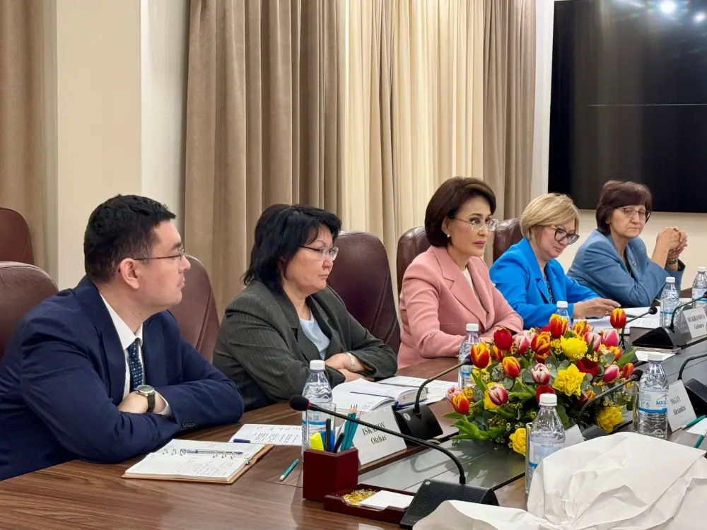 КАЗАХСТАН И ВОЗ НАМЕРЕНЫ ПРОДОЛЖАТЬ ПАРТНЕРСТВО В СФЕРЕ ПМСП (4)
