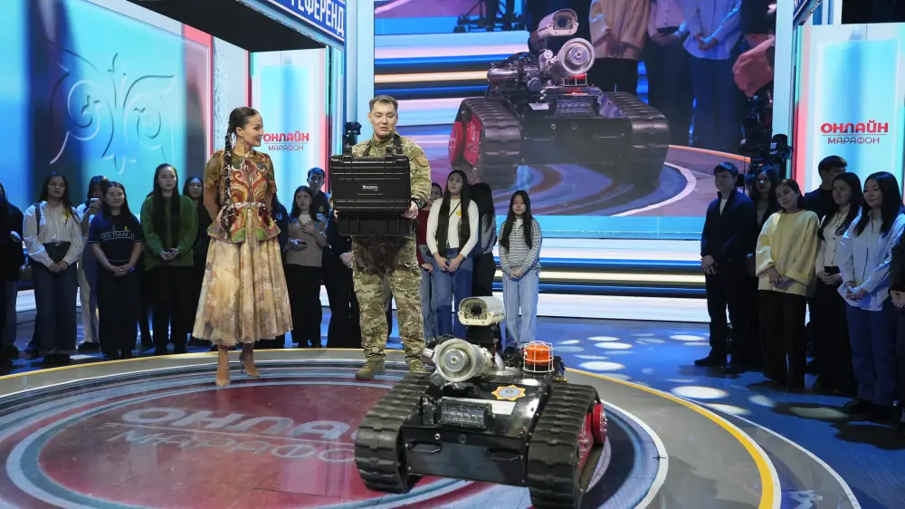 Инновационный робот-пожарный МЧС Казахстана представлен на республиканском онлайн-марафоне (4)