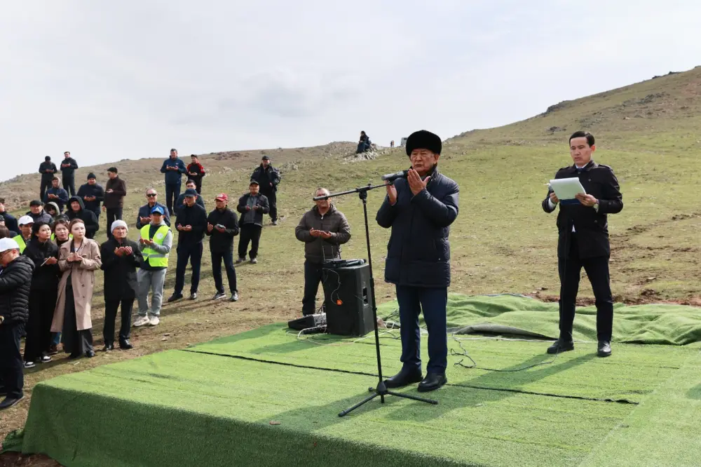 Экоакция «Мөлдір бұлақ»: родники очищают жители Жамбылской области (7)